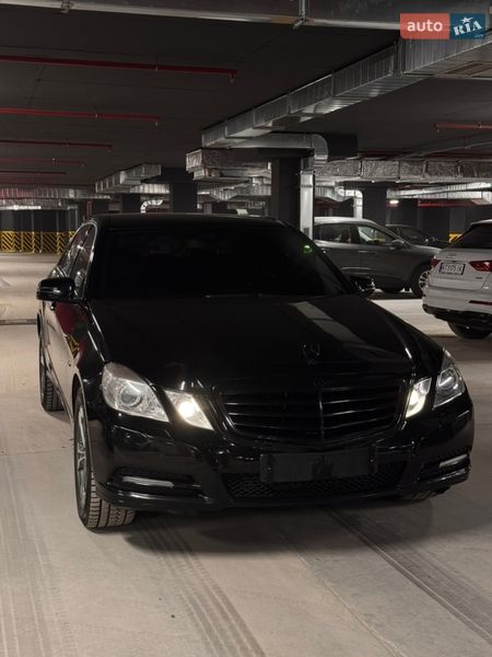 Mercedes-Benz E-Class 2010