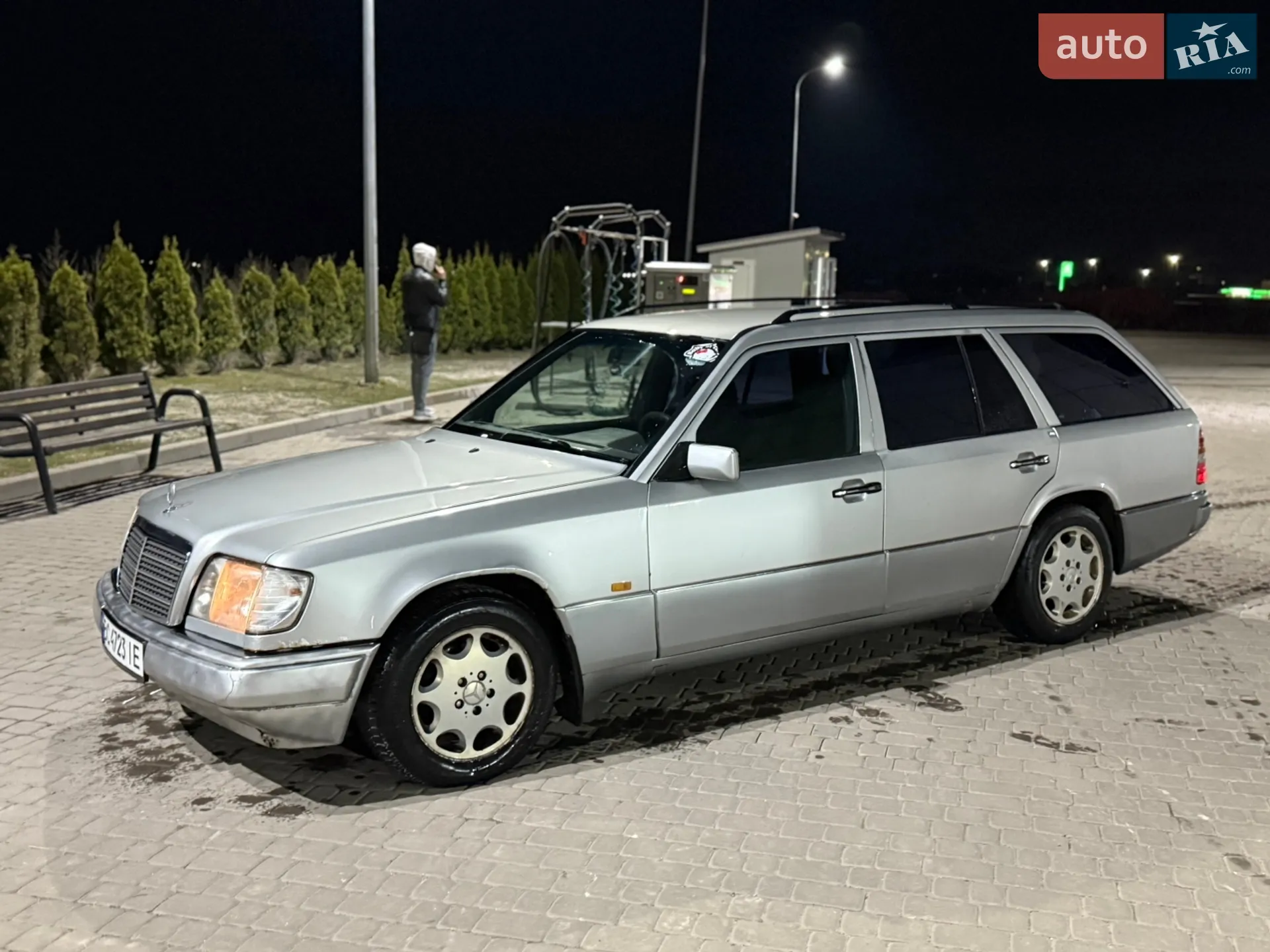 Mercedes-Benz E-Class 1995