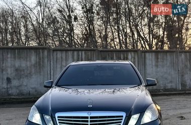 Седан Mercedes-Benz E-Class 2010 в Жмеринке