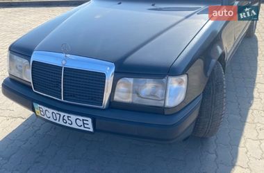 Седан Mercedes-Benz E-Class 1990 в Надвірній
