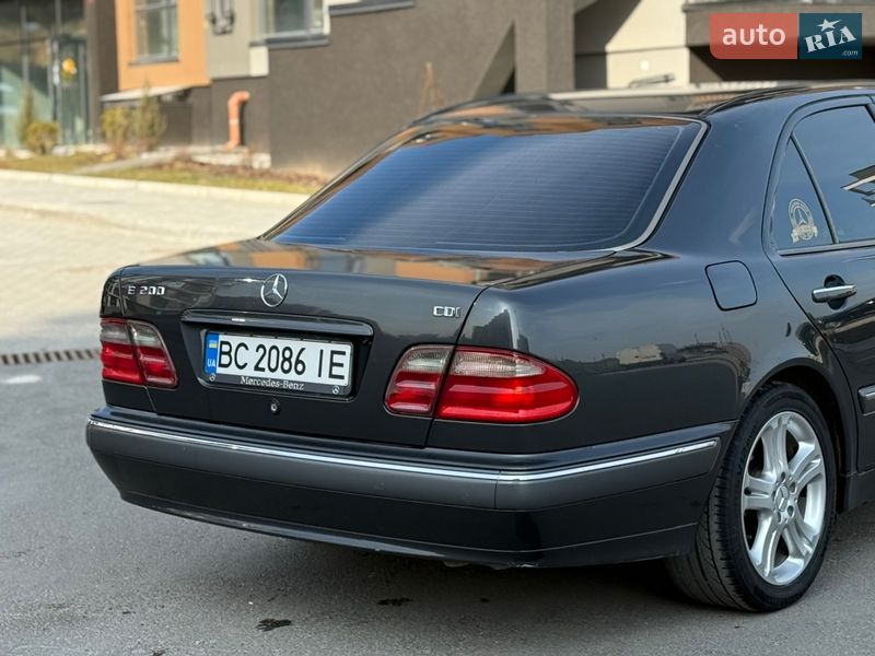Седан Mercedes-Benz E-Class 2000 в Тернополе