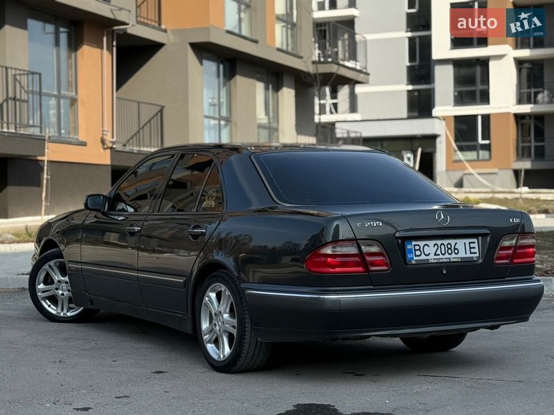 Седан Mercedes-Benz E-Class 2000 в Тернополе