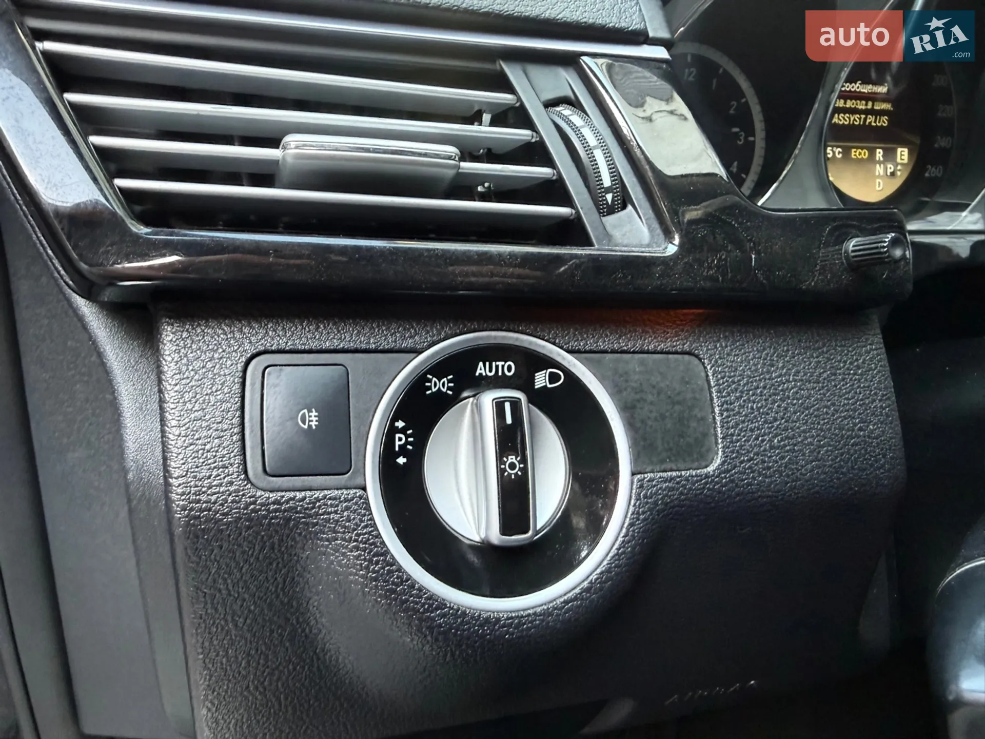 2012 Mercedes-Benz E-klasse - мініатюра 45