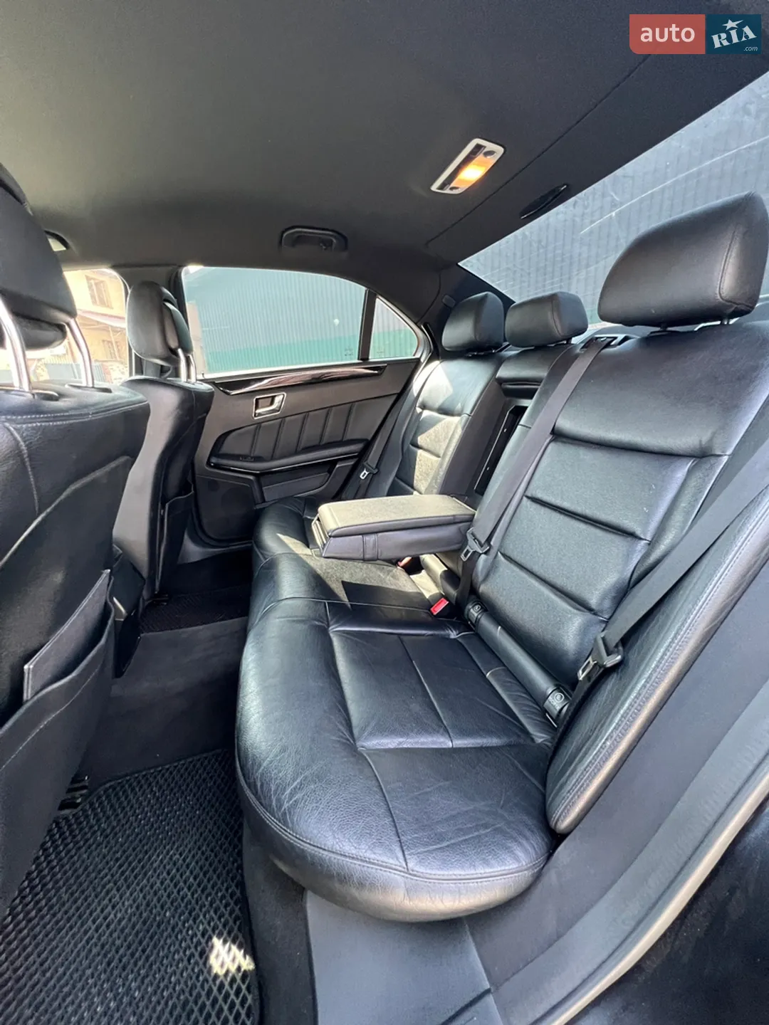 2011 Mercedes-Benz E-klasse - мініатюра 24