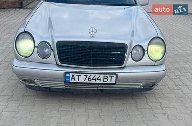 Седан Mercedes-Benz E-Class 1996 в Хотині