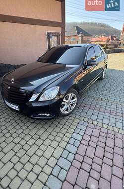 Седан Mercedes-Benz E-Class 2010 в Сельцо