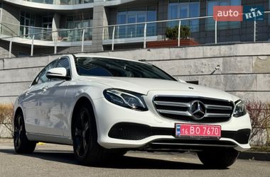 Седан Mercedes-Benz E-Class 2018 в Киеве