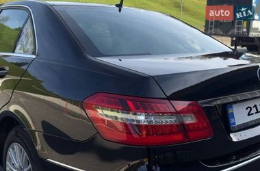 Седан Mercedes-Benz E-Class 2010 в Киеве