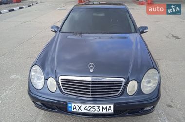 Седан Mercedes-Benz E-Class 2003 в Харькове
