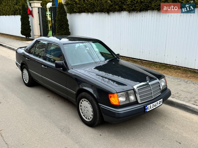 Mercedes-Benz E-Class 1989