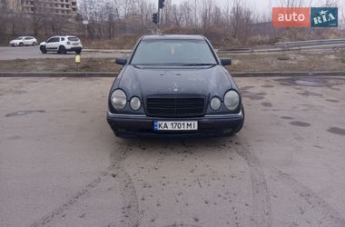Седан Mercedes-Benz E-Class 1996 в Киеве