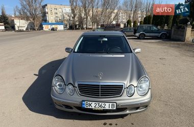 Седан Mercedes-Benz E-Class 2006 в Славянске