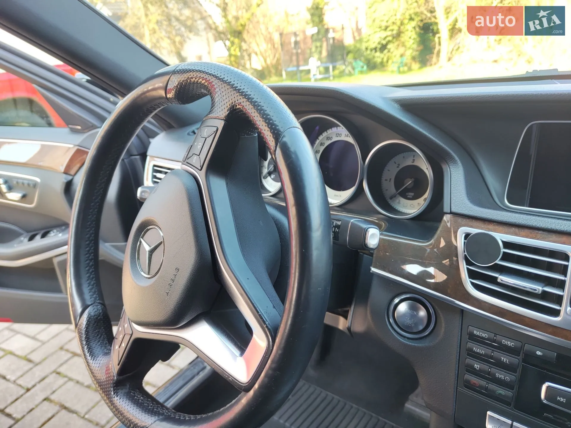 2013 Mercedes-Benz E-klasse - мініатюра 29