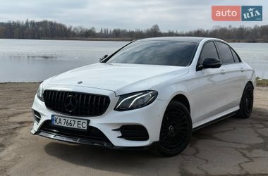 Седан Mercedes-Benz E-Class 2019 в Киеве