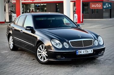 Седан Mercedes-Benz E-Class 2002 в Кривому Розі