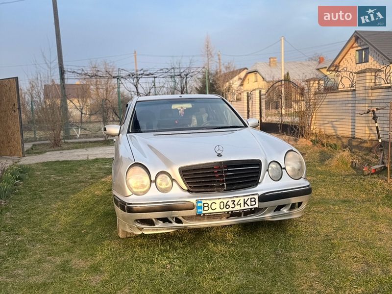 Mercedes-Benz E-Class 1996 Mercedes-Benz E-Class 1996