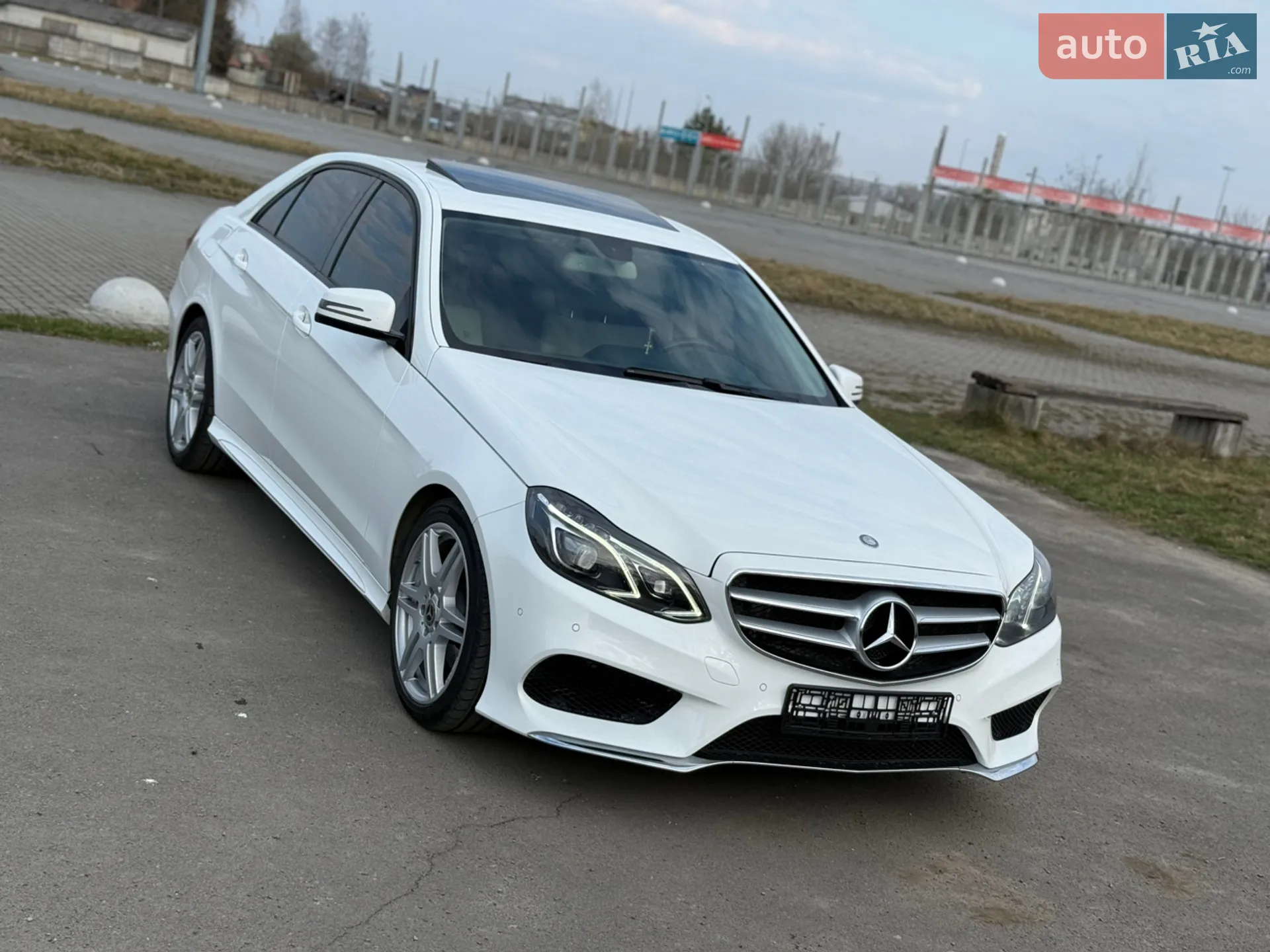 2015 Mercedes-Benz E-klasse - мініатюра 26