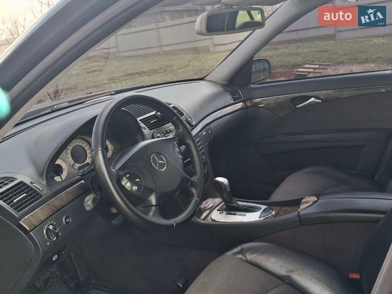 Седан Mercedes-Benz E-Class 2002 в Копычинце