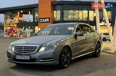 Седан Mercedes-Benz E-Class 2011 в Києві