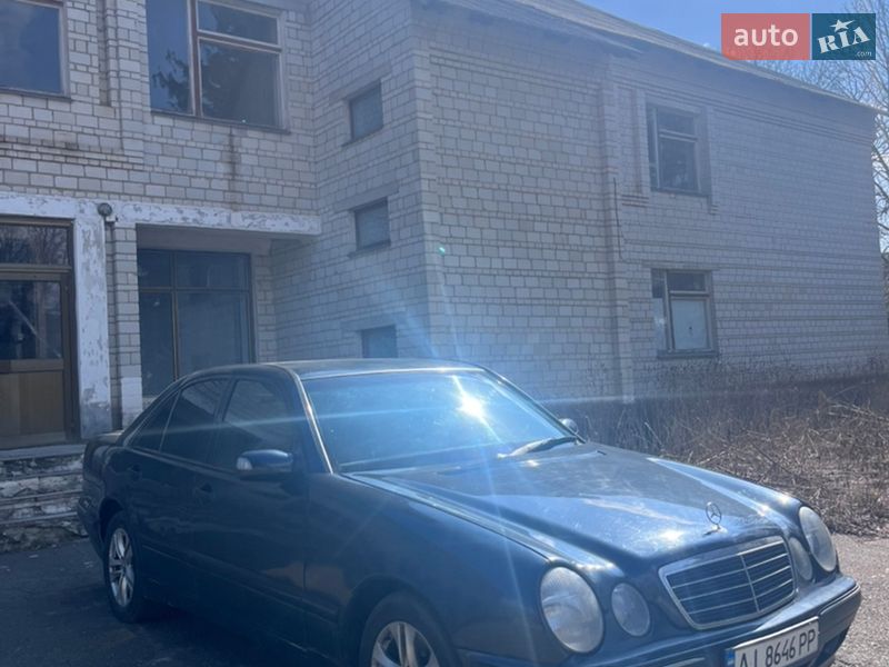 Mercedes-Benz E-Class 2000