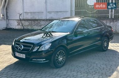 Седан Mercedes-Benz E-Class 2009 в Чернівцях
