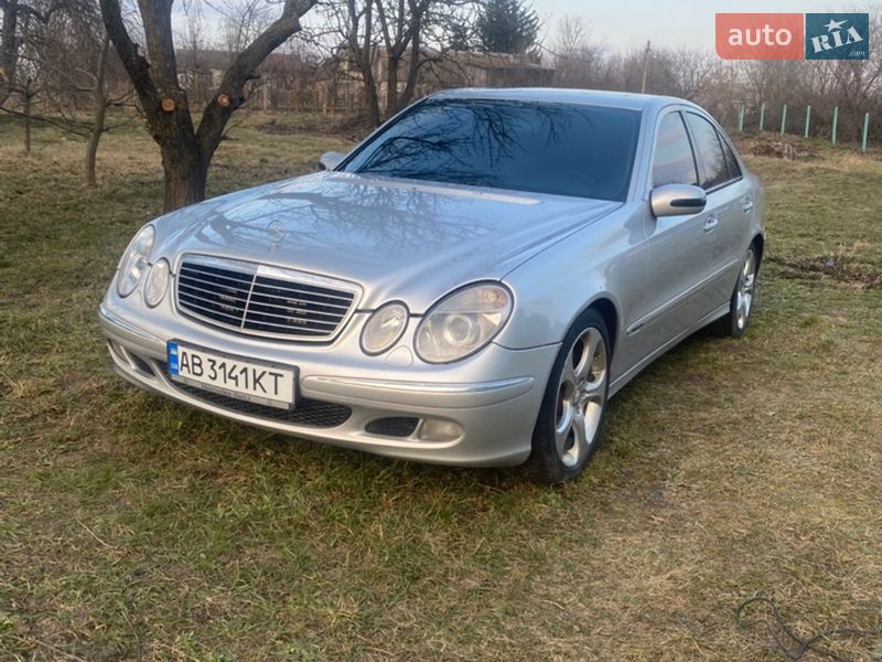 Mercedes-Benz E-Class 2002