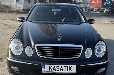 Седан Mercedes-Benz E-Class 2003 в Киеве