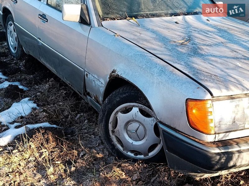 Седан Mercedes-Benz E-Class 1986 в Львове фото 3 Седан Mercedes-Benz E-Class 1986 в Львове