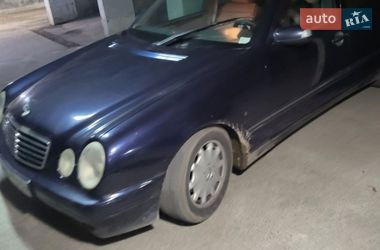 Седан Mercedes-Benz E-Class 1999 в Тернополе
