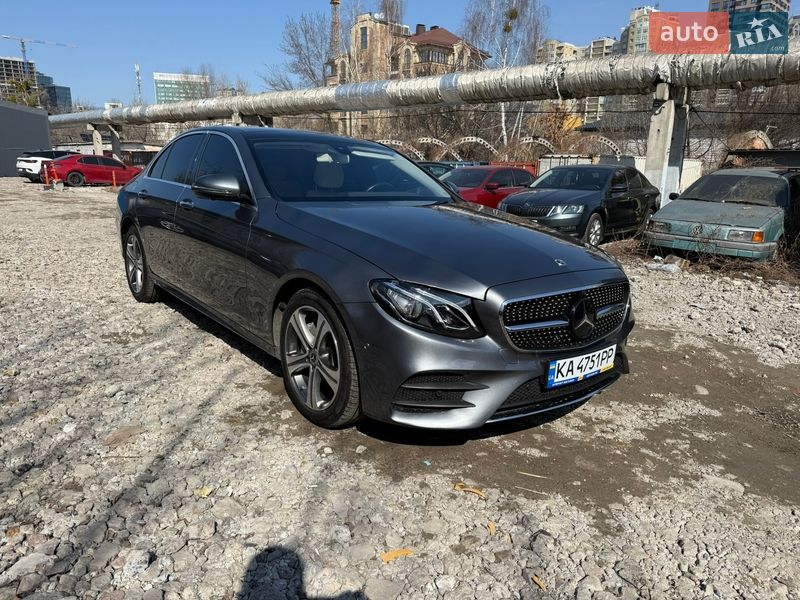 Седан Mercedes-Benz E-Class 2019 в Киеве