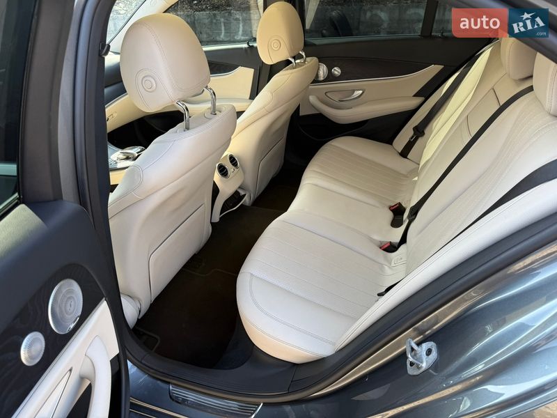 Седан Mercedes-Benz E-Class 2019 в Киеве