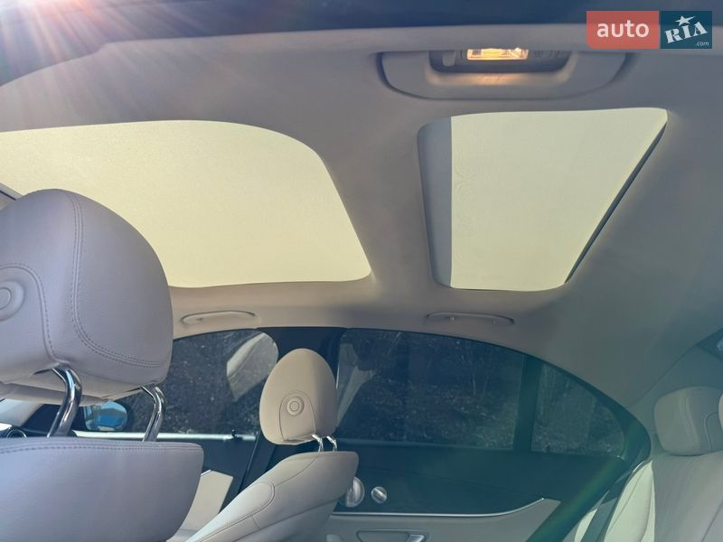 Седан Mercedes-Benz E-Class 2019 в Киеве