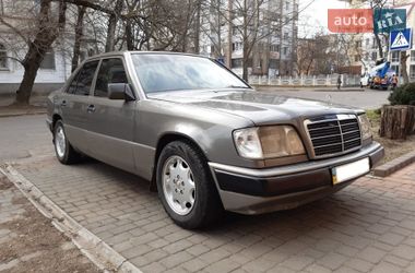 Седан Mercedes-Benz E-Class 1994 в Миколаєві