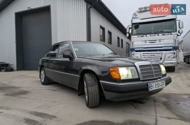 Седан Mercedes-Benz E-Class 1992 в Полтаві