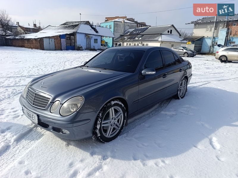 Mercedes-Benz E-Class 2005