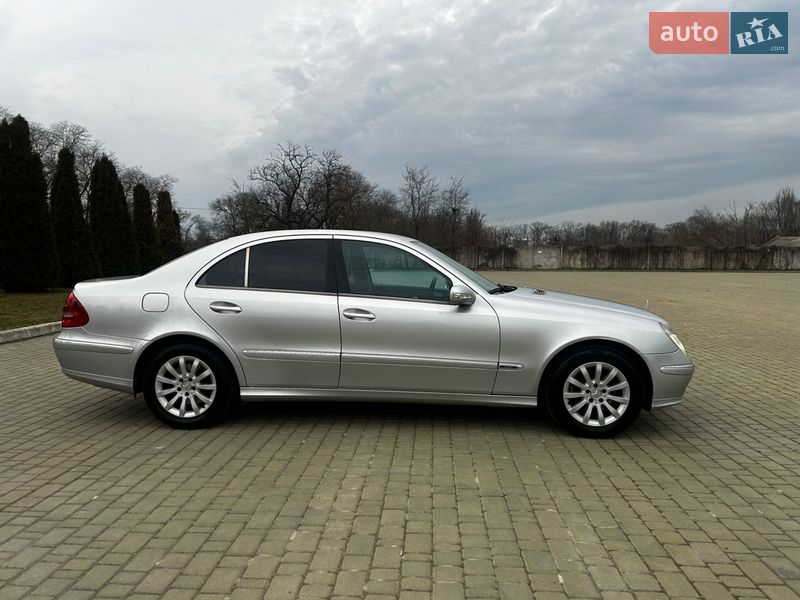Седан Mercedes-Benz E-Class 2004 в Одессе