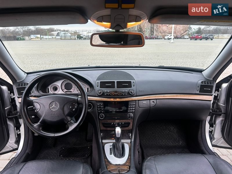 Седан Mercedes-Benz E-Class 2004 в Одессе