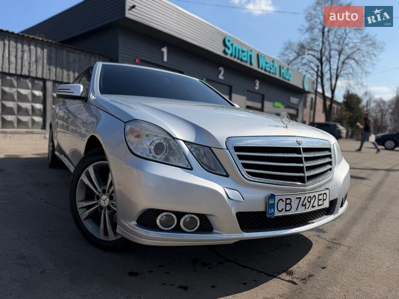 Mercedes-Benz E-Class 2011