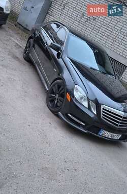 Седан Mercedes-Benz E-Class 2012 в Львове
