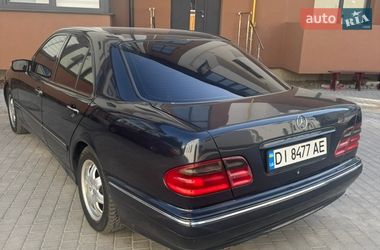Седан Mercedes-Benz E-Class 2000 в Львове