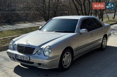 Седан Mercedes-Benz E-Class 2000 в Львові