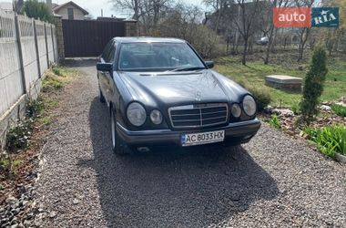 Седан Mercedes-Benz E-Class 1999 в Луцке