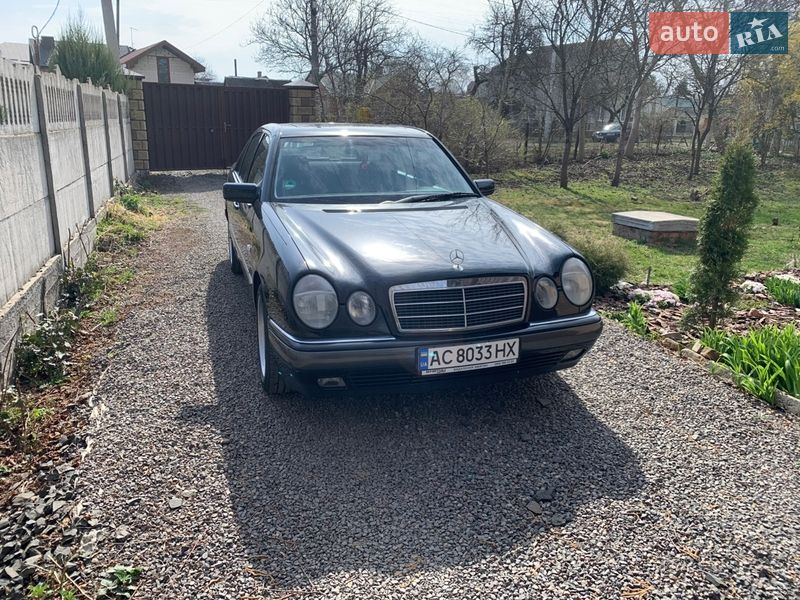 Mercedes-Benz E-Class 1999