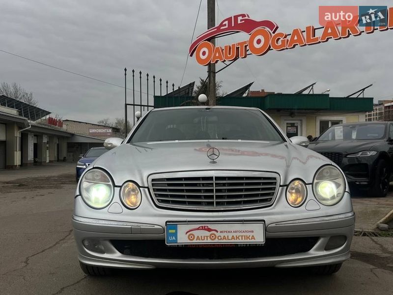 Седан Mercedes-Benz E-Class 2002 в Николаеве
