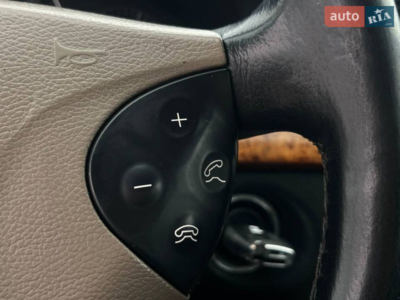 Седан Mercedes-Benz E-Class 2002 в Николаеве