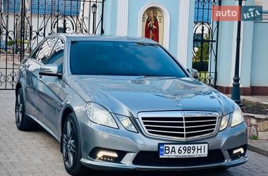 Седан Mercedes-Benz E-Class 2010 в Кривом Роге