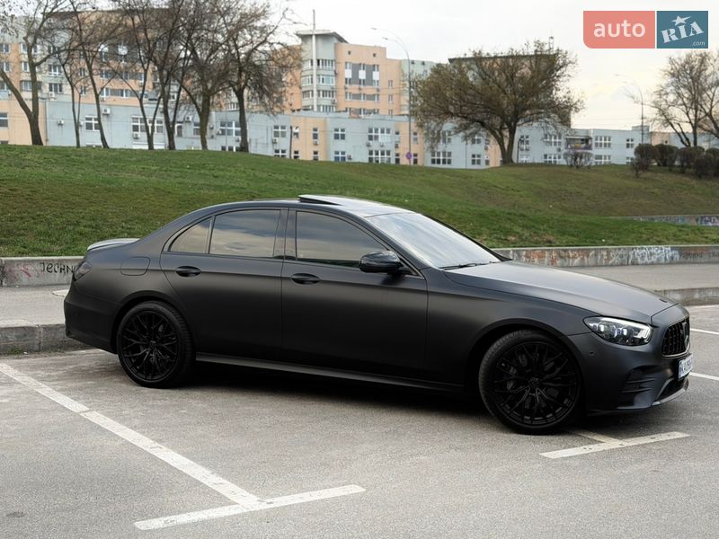 Седан Mercedes-Benz E-Class 2016 в Киеве