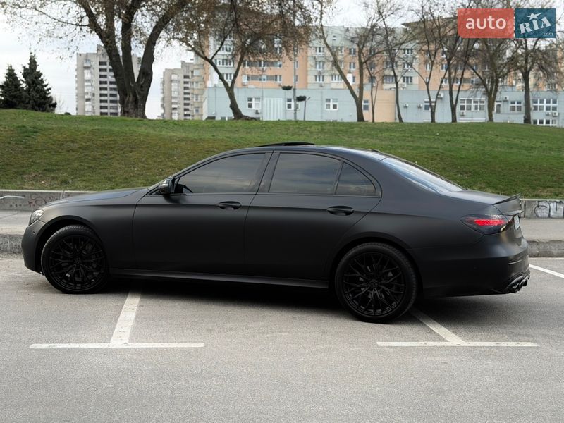 Седан Mercedes-Benz E-Class 2016 в Киеве