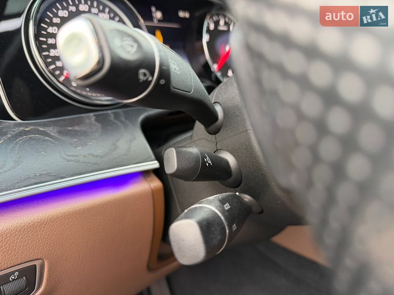 Седан Mercedes-Benz E-Class 2016 в Киеве