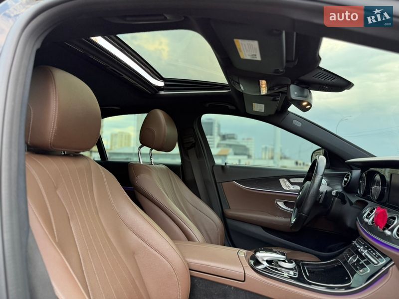 Седан Mercedes-Benz E-Class 2016 в Киеве